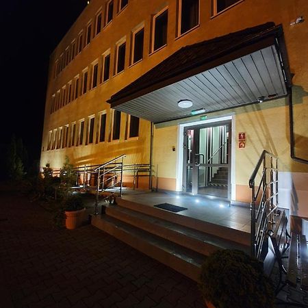Lux Resort Kraśnik Екстериор снимка