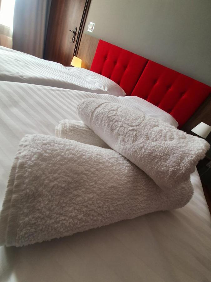 Lux Resort Kraśnik Екстериор снимка