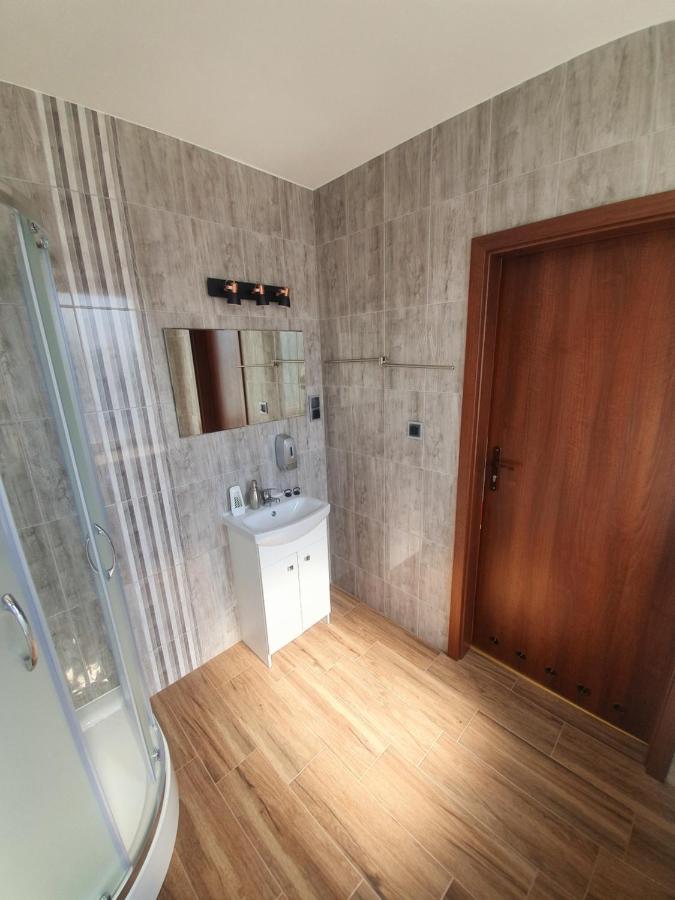 Lux Resort Kraśnik Екстериор снимка
