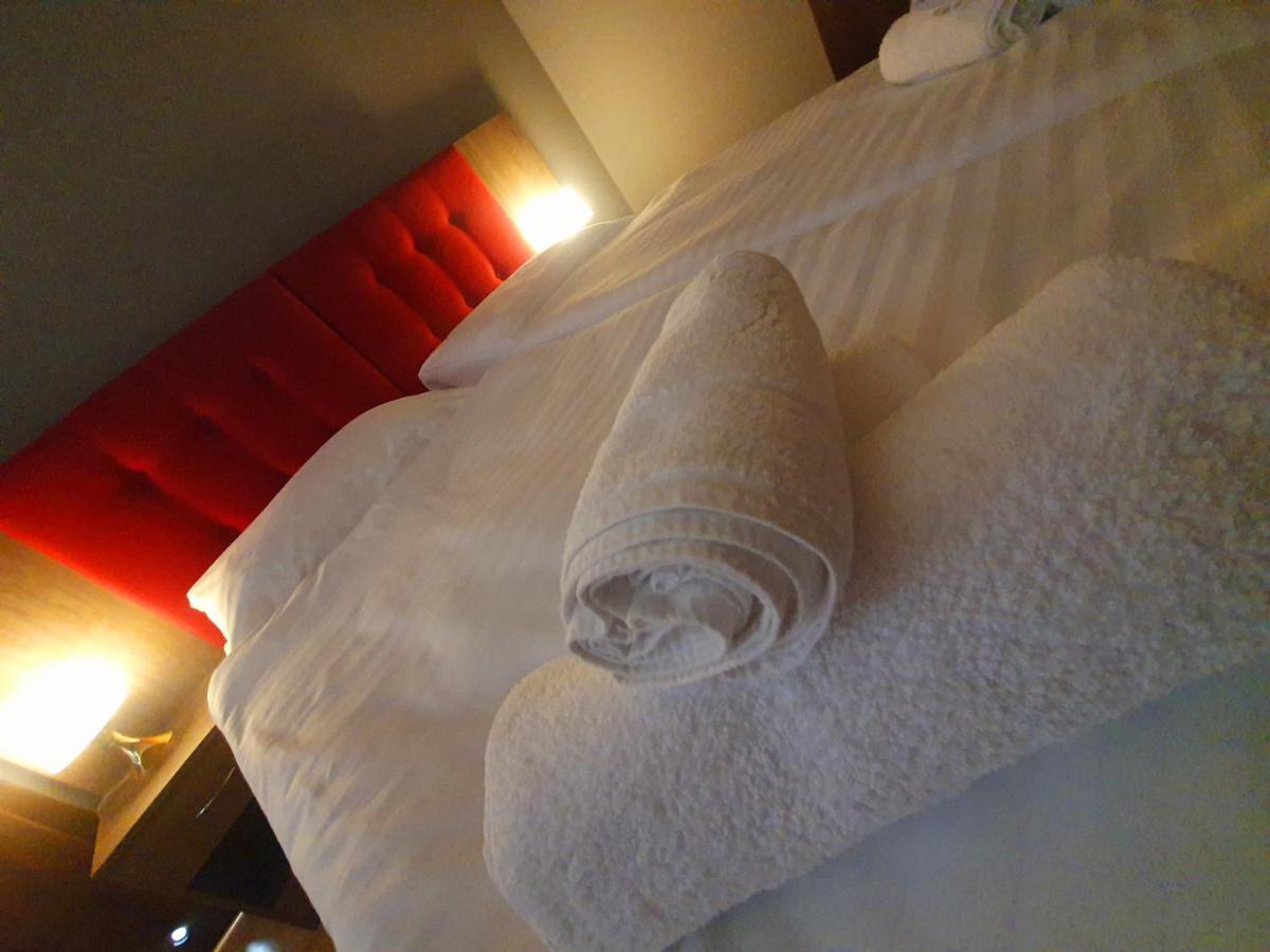 Lux Resort Kraśnik Екстериор снимка