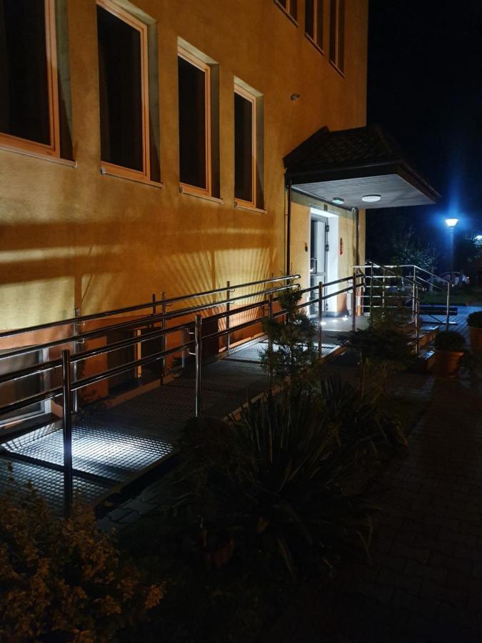 Lux Resort Kraśnik Екстериор снимка