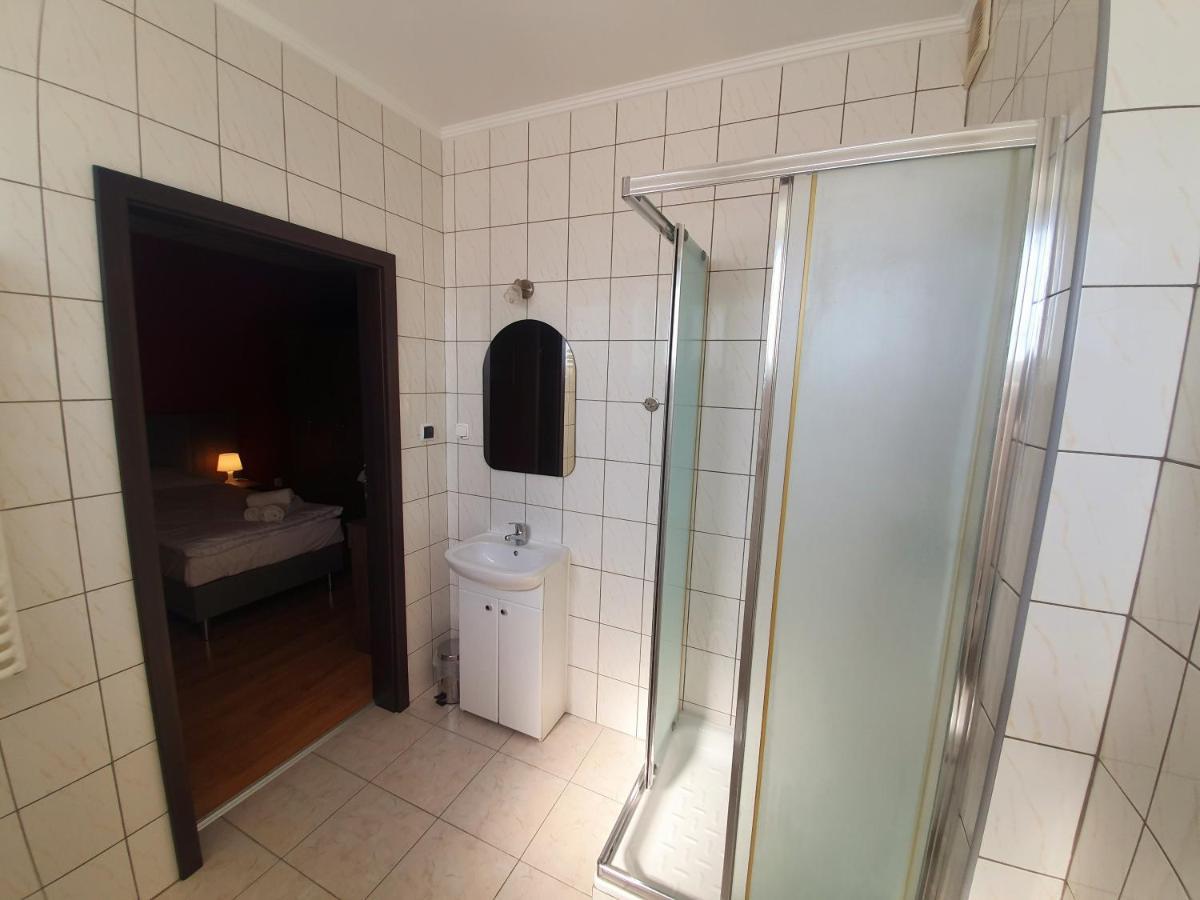 Lux Resort Kraśnik Екстериор снимка