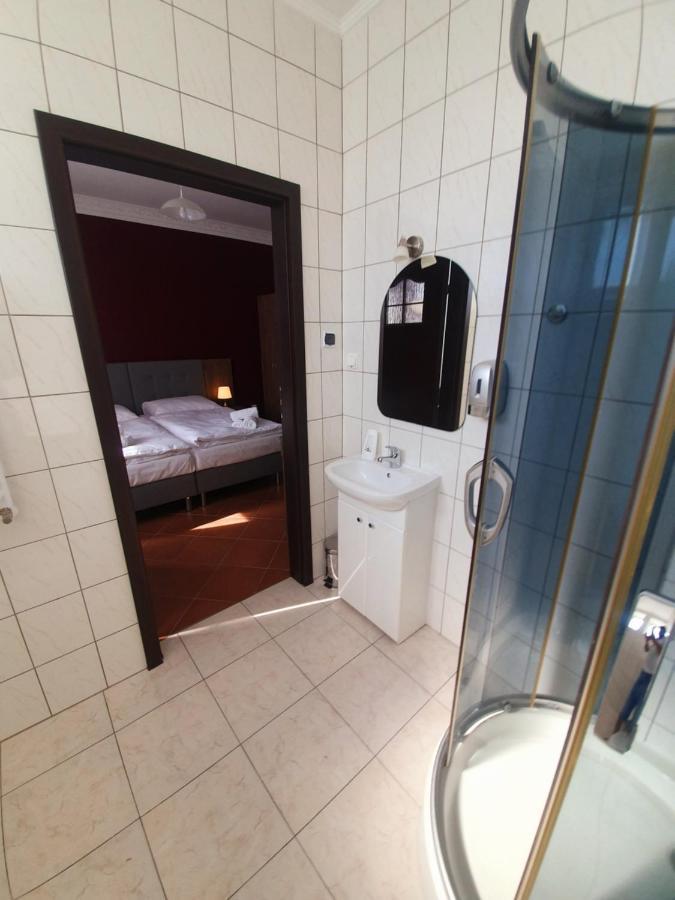 Lux Resort Kraśnik Екстериор снимка