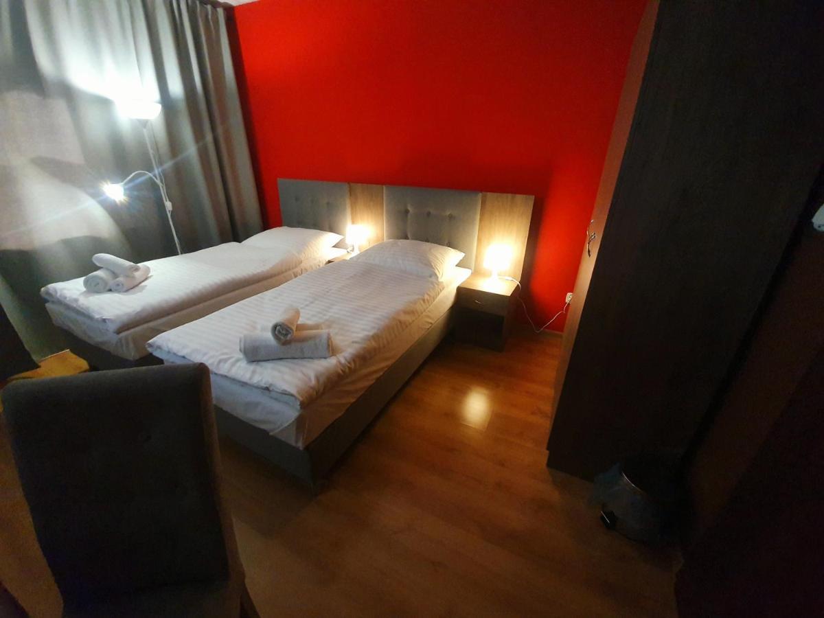Lux Resort Kraśnik Екстериор снимка