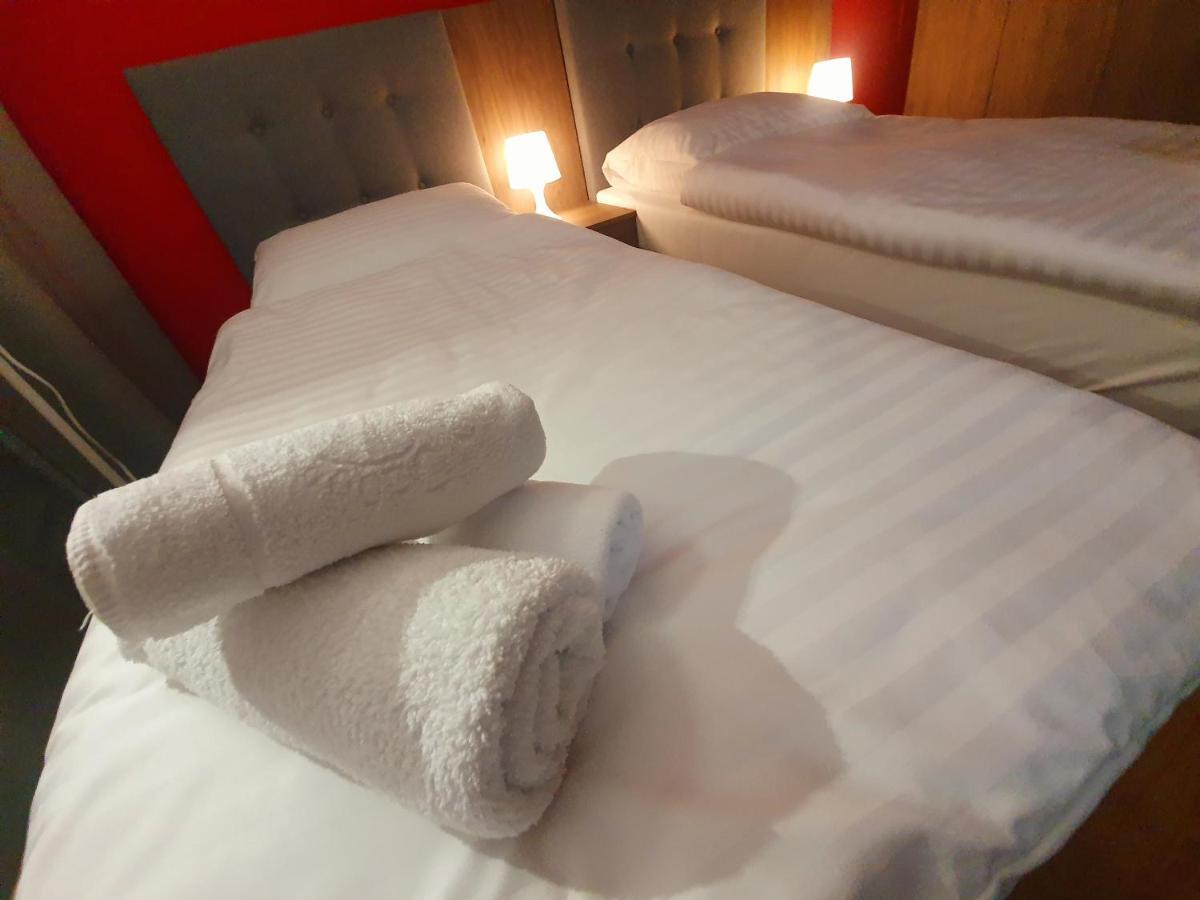 Lux Resort Kraśnik Екстериор снимка